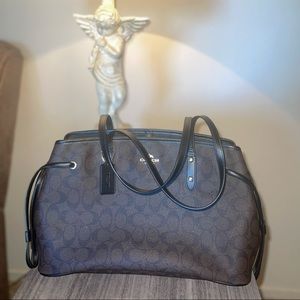 Drawstring Carryall In Signature Canvas